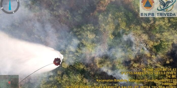 heli-water-bombing-karhutla-1024x576