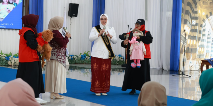 pelatihan-mendongeng-kader-posyandu-tanah-bumbu-1024x659